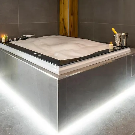 Capriccio - Luxury Loft Corso Sempione Jacuzzi Aparthotel-wifi شقة ميلان
