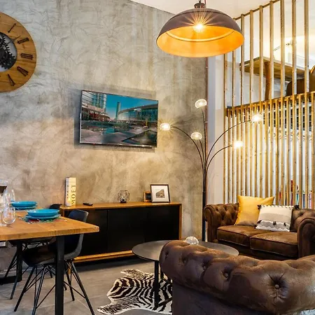 شقة Capriccio - Luxury Loft Corso Sempione Jacuzzi Aparthotel-wifi ميلان