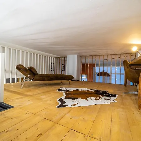 Capriccio - Luxury Loft Corso Sempione Jacuzzi Aparthotel-wifi شقة